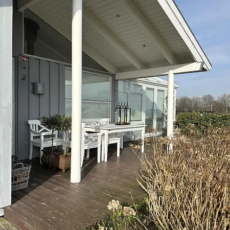 Lovely Summer House With Sea View Holiday home *