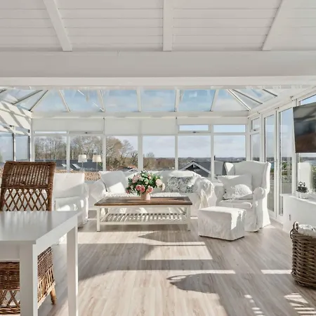 Сasa de vacaciones Lovely Summer House With Sea View *