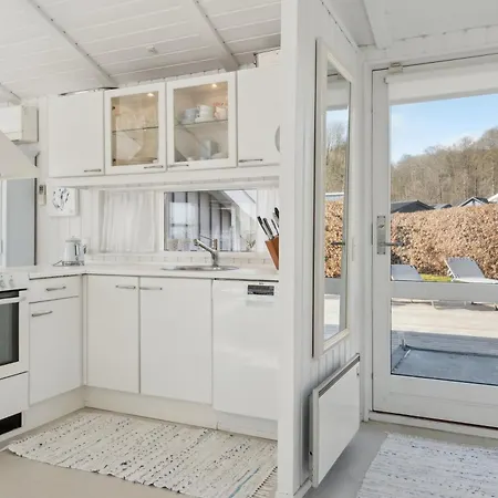 Lovely Summer House With Sea View Sjolund
