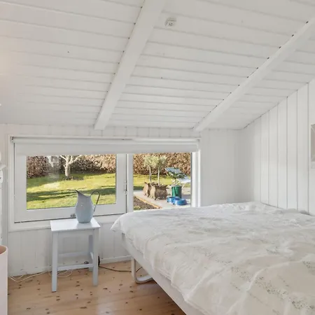 Lovely Summer House With Sea View 펜션 *