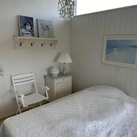 Lovely Summer House With Sea View Sjolund