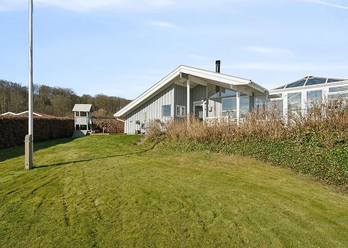 Lovely Summer House With Sea View Сasa de vacaciones *