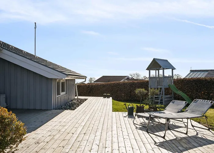 Сasa de vacaciones Lovely Summer House With Sea View *