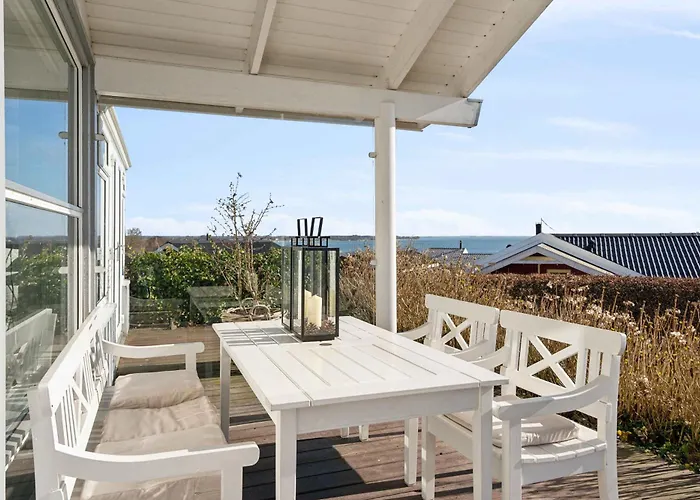 Lovely Summer House With Sea View Сasa de vacaciones *