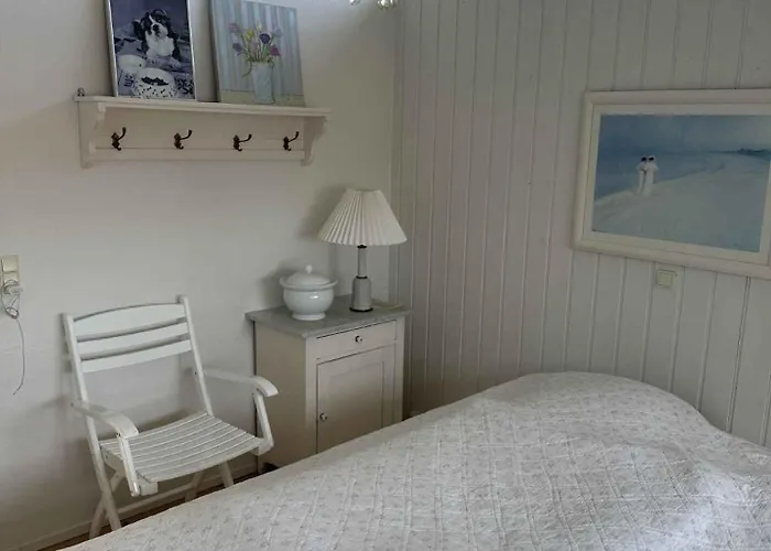 Lovely Summer House With Sea View * Sjolund