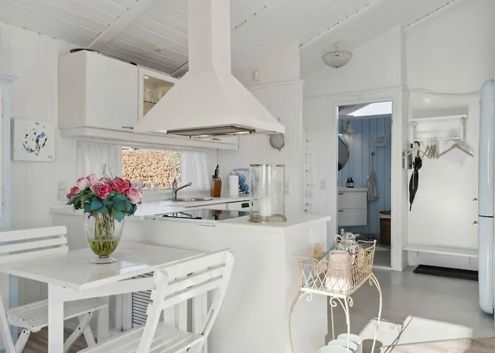 Lovely Summer House With Sea View Сasa de vacaciones *